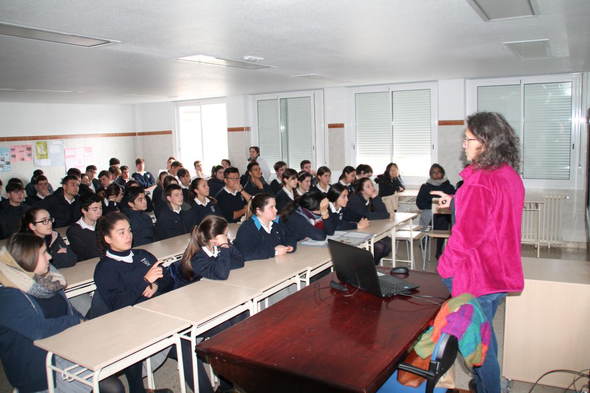 Alumnos asistentes a la charlas océanos