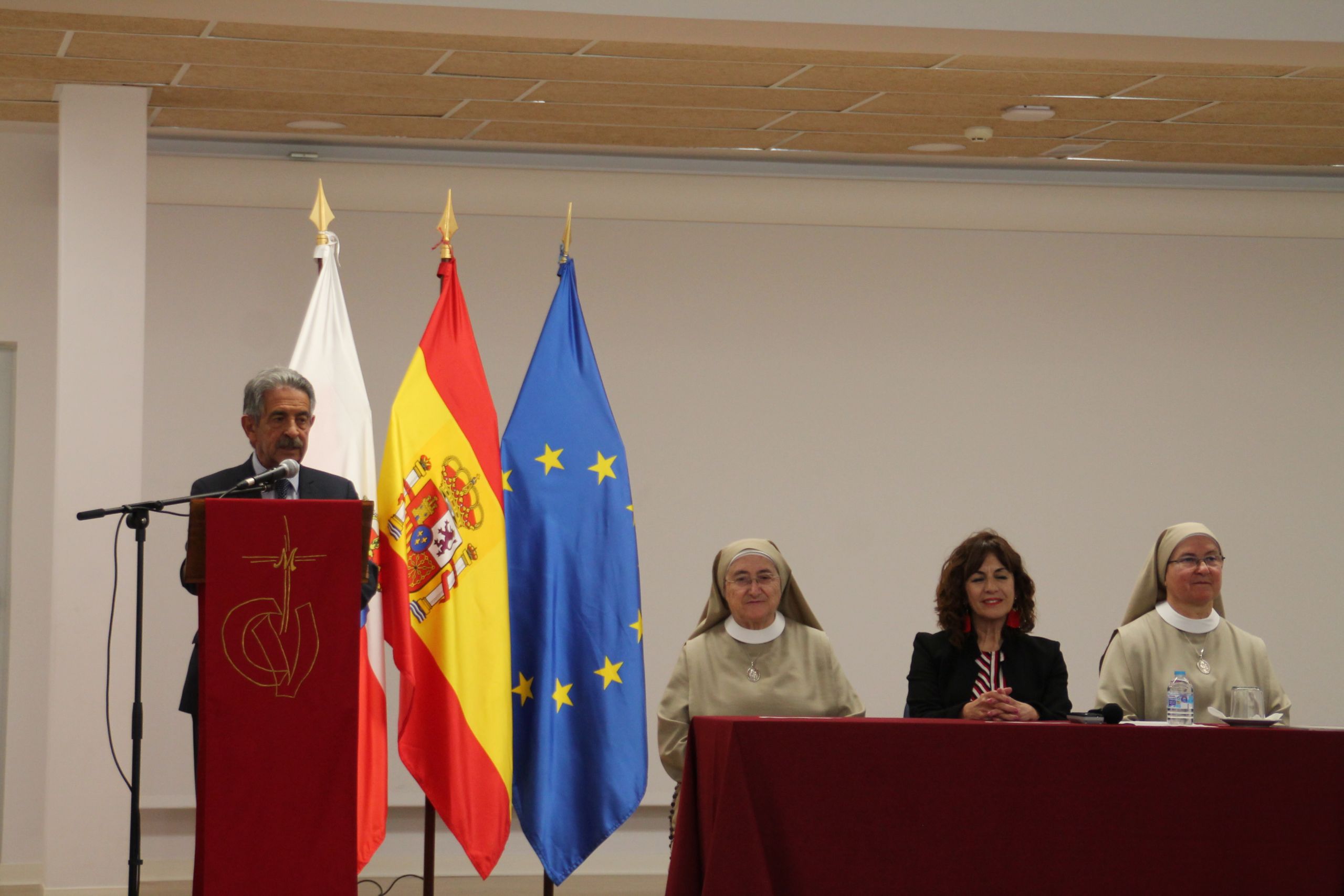 en el auditorio 2